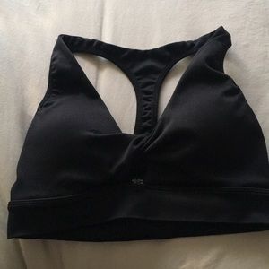 Black keyhole sports bra